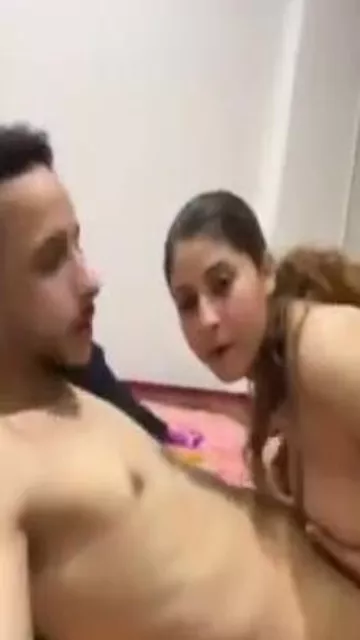 الجزء الثاني للبنت الشرموطة بتاع التيك توك مع صحبها واحلي سكس لايف